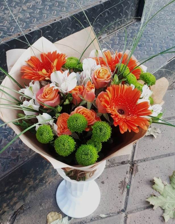 Букет цветов из: Герберы, Хризантемы, Альстромерии и Розы в Галюгаевской