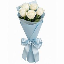 Букет 5 Белых роз Проуд в Галюгаевской