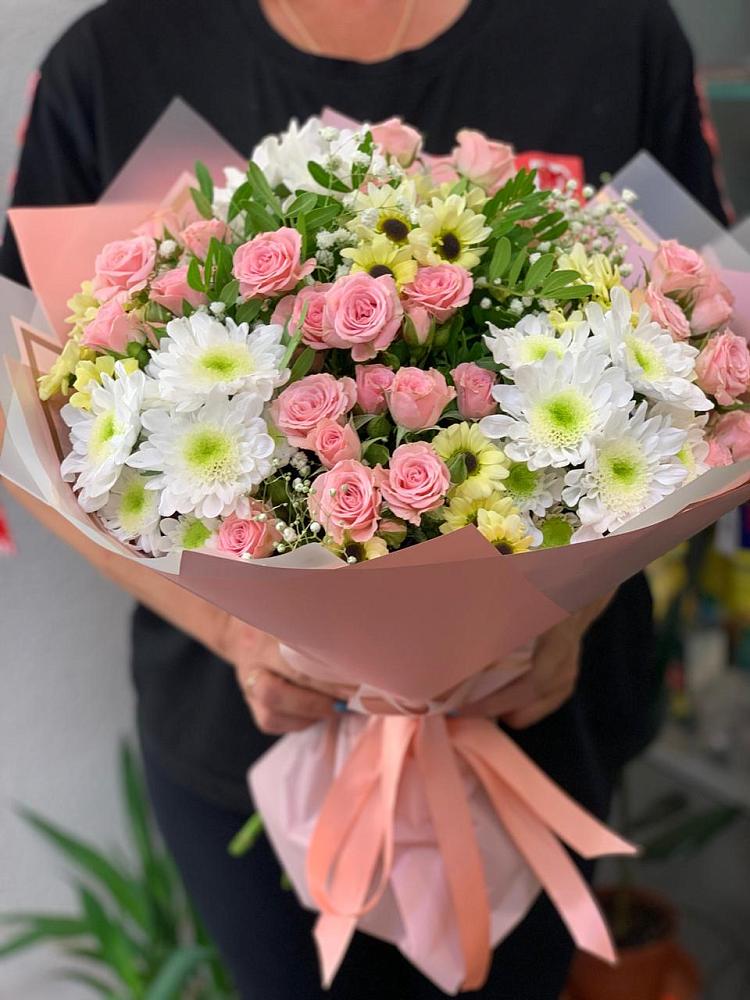 Букет цветов из: Розы и Хризантемы в Галюгаевской