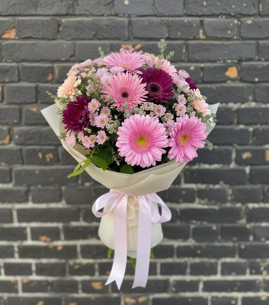 Букет цветов из: Герберы и Хризантемы в Галюгаевской