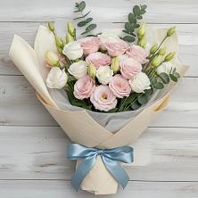 Букет цветов из:  Лизиантусы в Галюгаевской