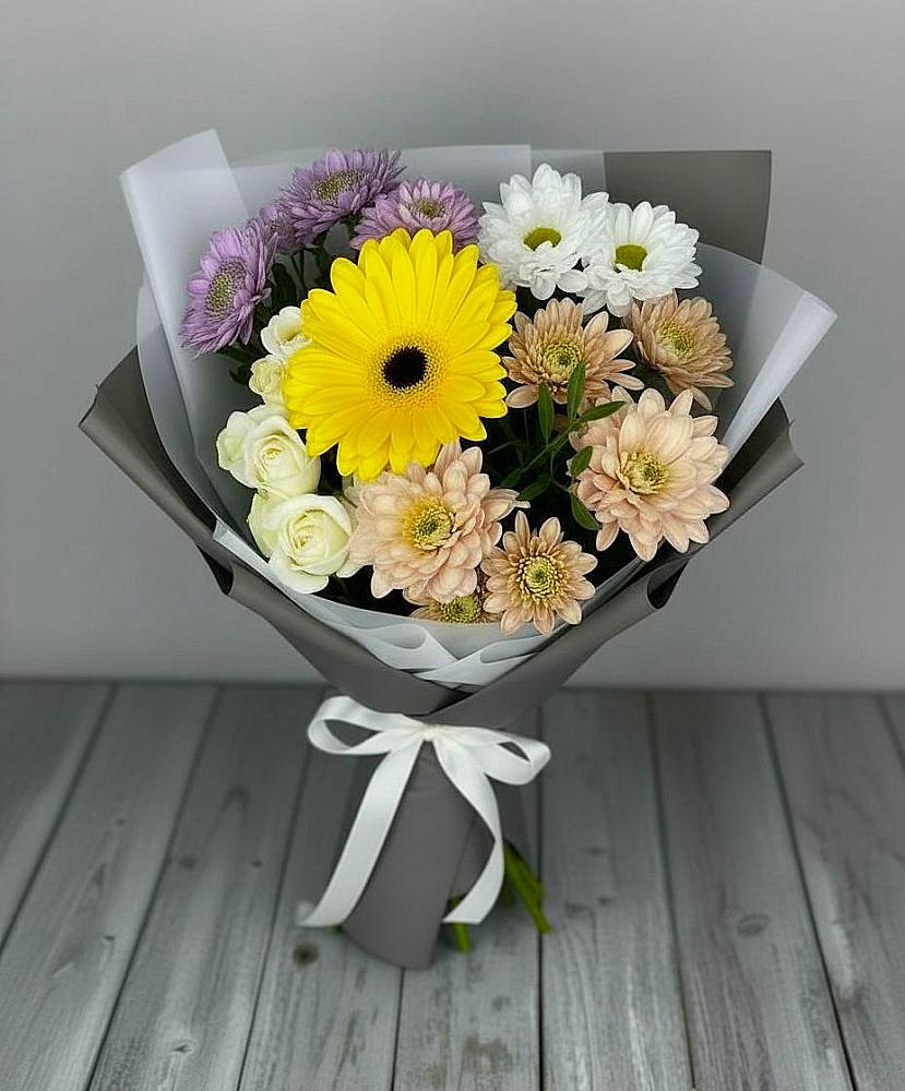 Букет цветов из: Розы, Герберы и Хризантемы в Галюгаевской