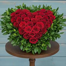 Цветочная композиция из Розы в виде сердца в Галюгаевской