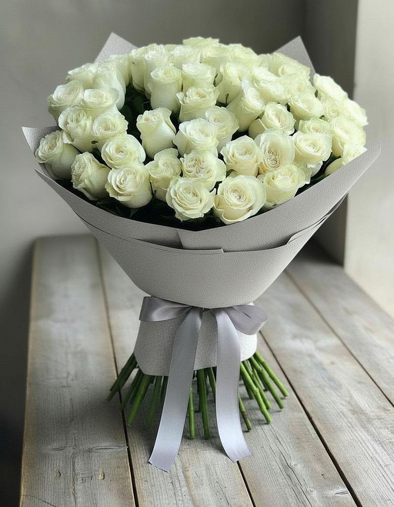Букет 35 Белых роз в Галюгаевской