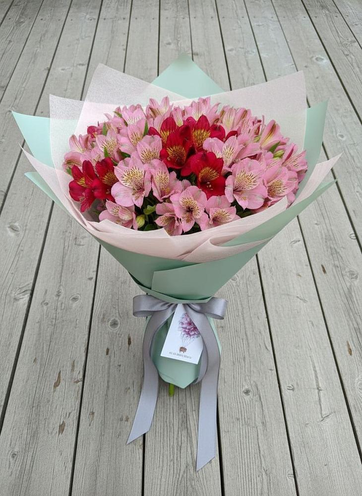 Букет цветов из: Альстромерии в Галюгаевской