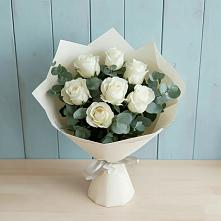 Букет Белые розы в Эвкалипте в Галюгаевской