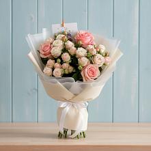 Букет цветов из:  Розы в Галюгаевской