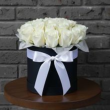 Цветочная композиция из Розы в шляпной коробке в Галюгаевской