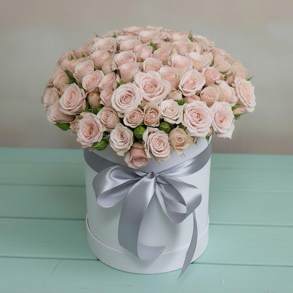 Цветочная композиция из Розы в шляпной коробке в Галюгаевской